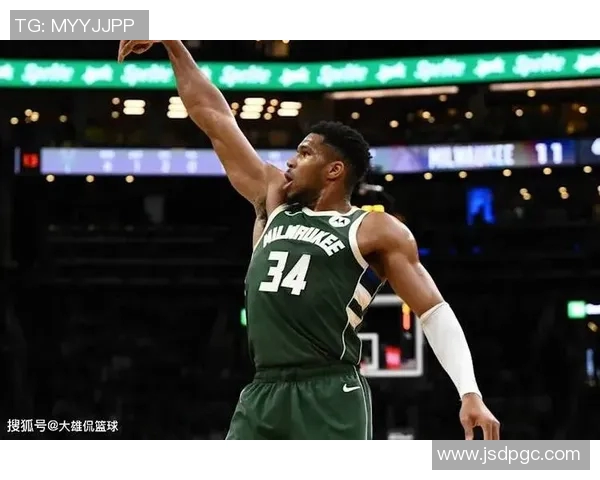 字母哥暗示离队信号雄鹿王朝面临解体危机