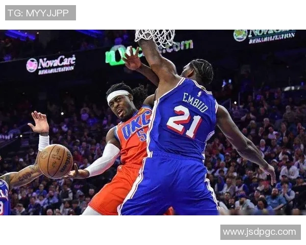 恩比德积极参与训练球队实战对抗已全面展开状态回暖值得期待