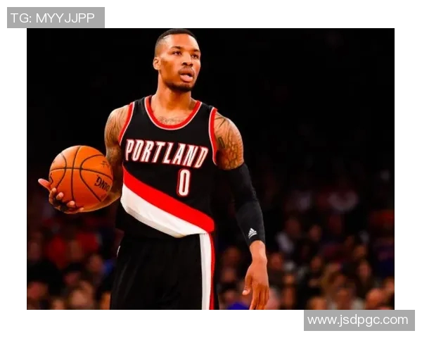 一度落后20分!罗伊斯-奥尼尔三分穿针 太阳末节反超国王 一度落后20分!罗伊斯-奥尼尔三分穿针 太阳末节反超国王