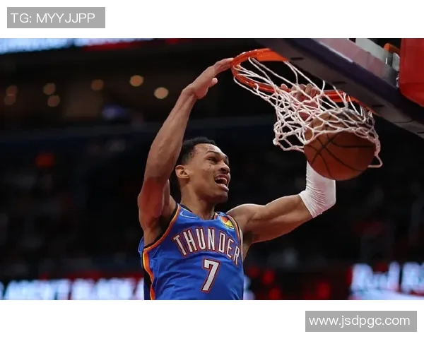 杰罗姆加速突破 急停抛投打成并加罚 杰罗姆加速突破 急停抛投打成并加罚