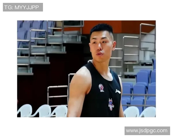 山东队完成新赛季定妆照，邱彪带队前景引关注