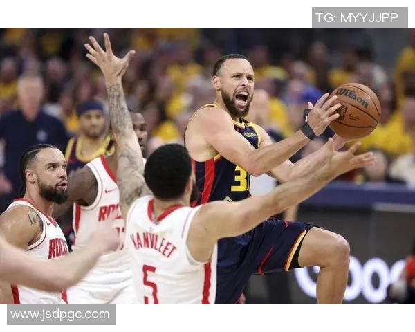 库里表现低迷,巴特勒全力以赴,狄龙爆发助太阳险胜勇士 库里表现低迷,巴特勒全力以赴,狄龙爆发助太阳险胜勇士