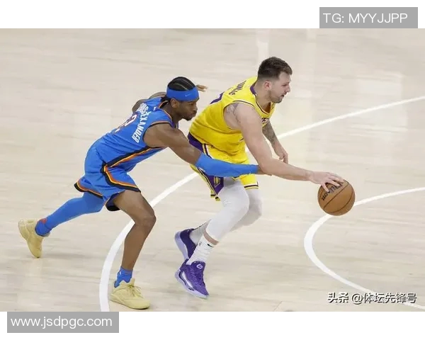 离谱！湖人本赛季输球场次分差均达到两位数，有6场输20+