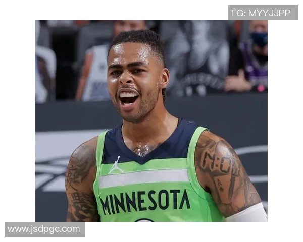 手感火热！佩顿-沃特森半场10投8中，拿下19分