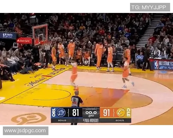 班凯罗跳步暴起隔扣，魔术打出一波19-6重新领先到两位数